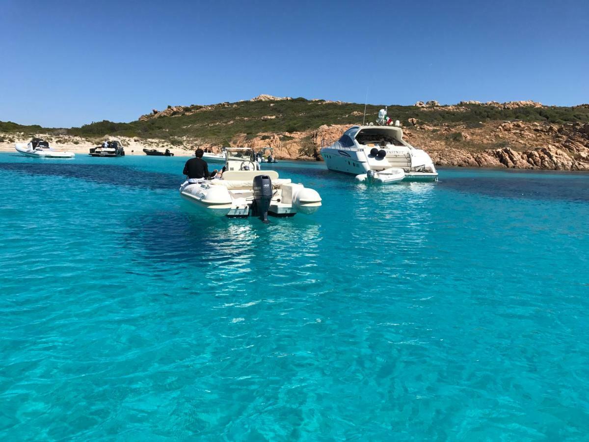 La Casa Blu Villa Сан Панталео Екстериор снимка