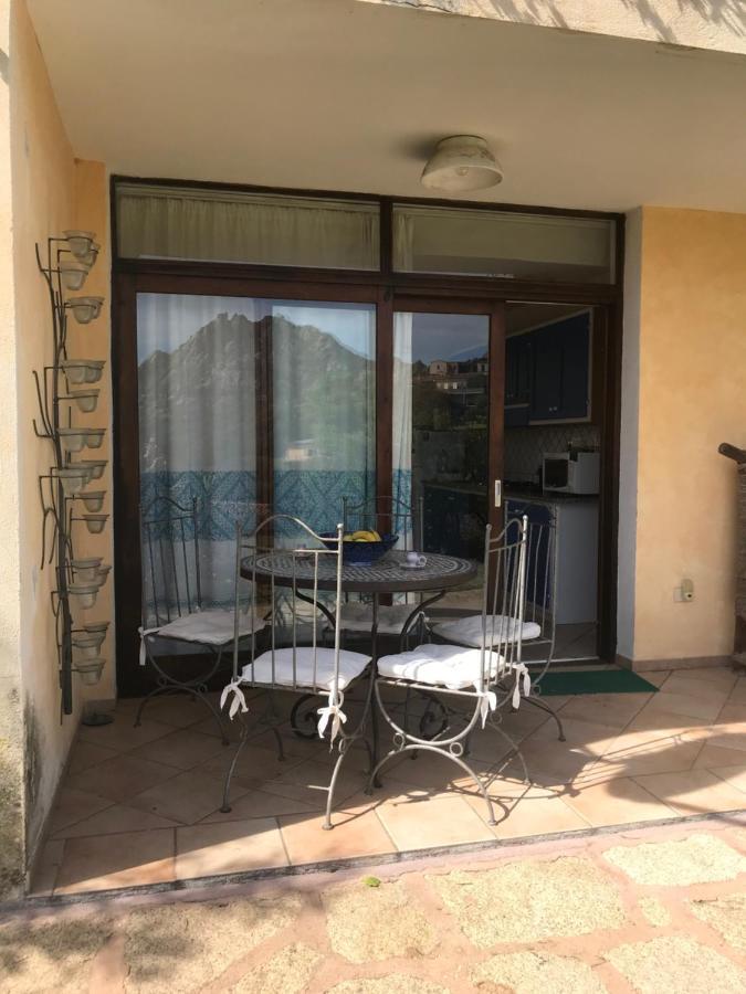 La Casa Blu Villa Сан Панталео Екстериор снимка